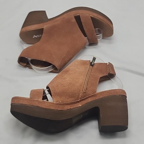 ANTELOPE I41 CUFF SANDALS TAUPE TAN SUEDE OPEN TOE BLOCK HEEL SIZE 41 NWOB - Picture 13 of 16